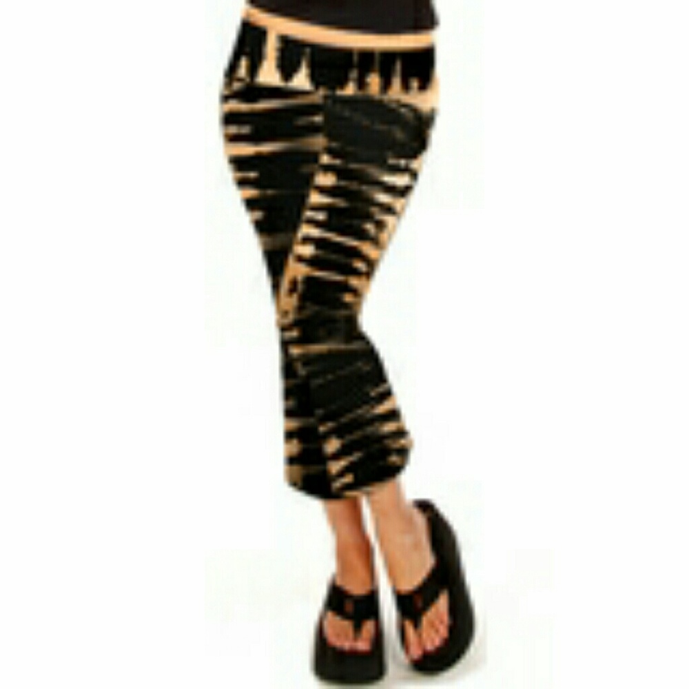 NWT Roll down yoga pants